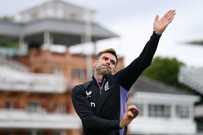 "James Anderson's ability to stay fit puts him in a separate dimension"- Ian Bishop on Anderson's longevity ahead of farewell Test