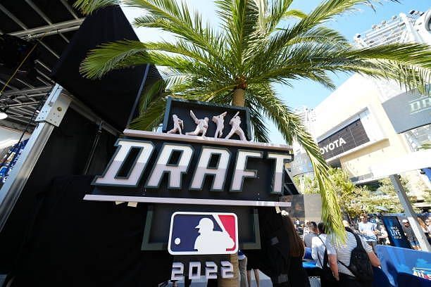 MLB Draft Rules