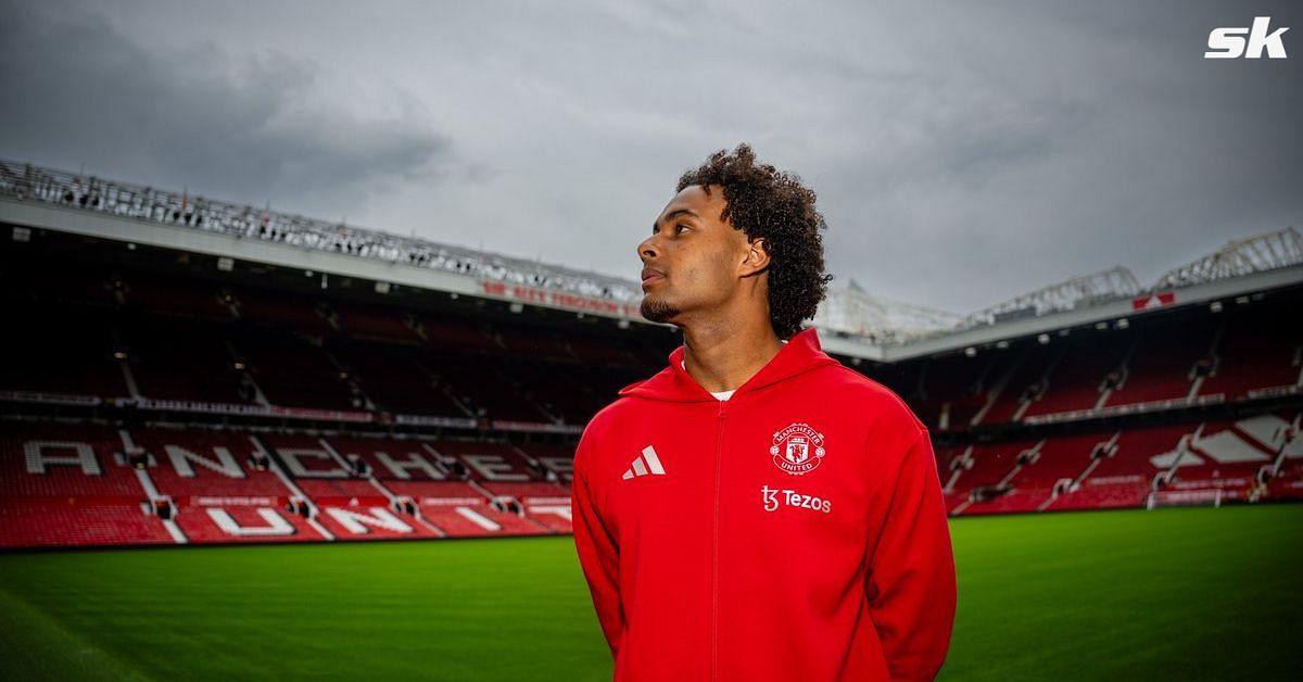 Joshua Zirkzee is a fan of his new teammate Kobbie Mainoo (Image credit: @ManUtd on X).