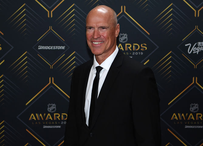 “Someone’s f***ing around”: Mark Messier recalls being stunned after Wayne Gretzky’s shocking trade from Oilers
