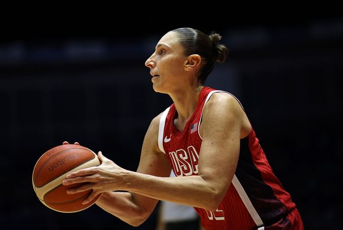 Diana Taurasi boosts Dennis Schroder's spirit before Germany's Olympic showdown: "You got all the heart"