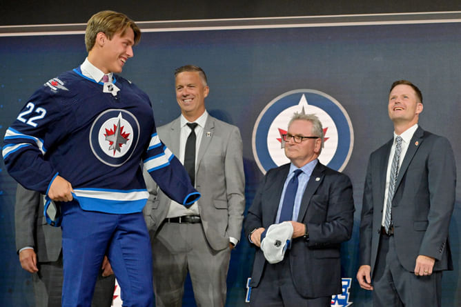 NHL Rumors: Insider speculates Rutger McGroarty's 'sense of entitlement' is hindering Winnipeg Jets prospect's trade