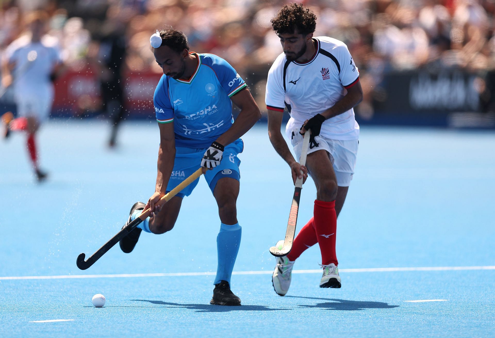 Great Britain and India in action at the FIH Pro League