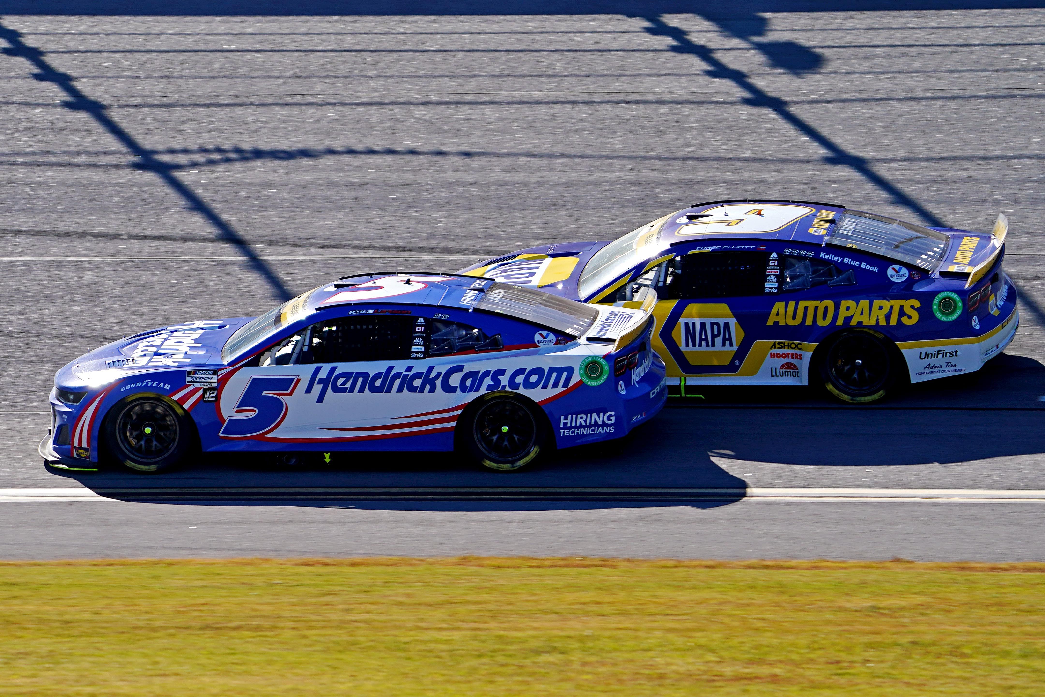 NASCAR Cup Series driver Kyle Larson (5) and NASCAR Cup Series driver Chase Elliott (9) during the Yellawood 500 at Talladega Superspeedway. (Image source - IMAGN)