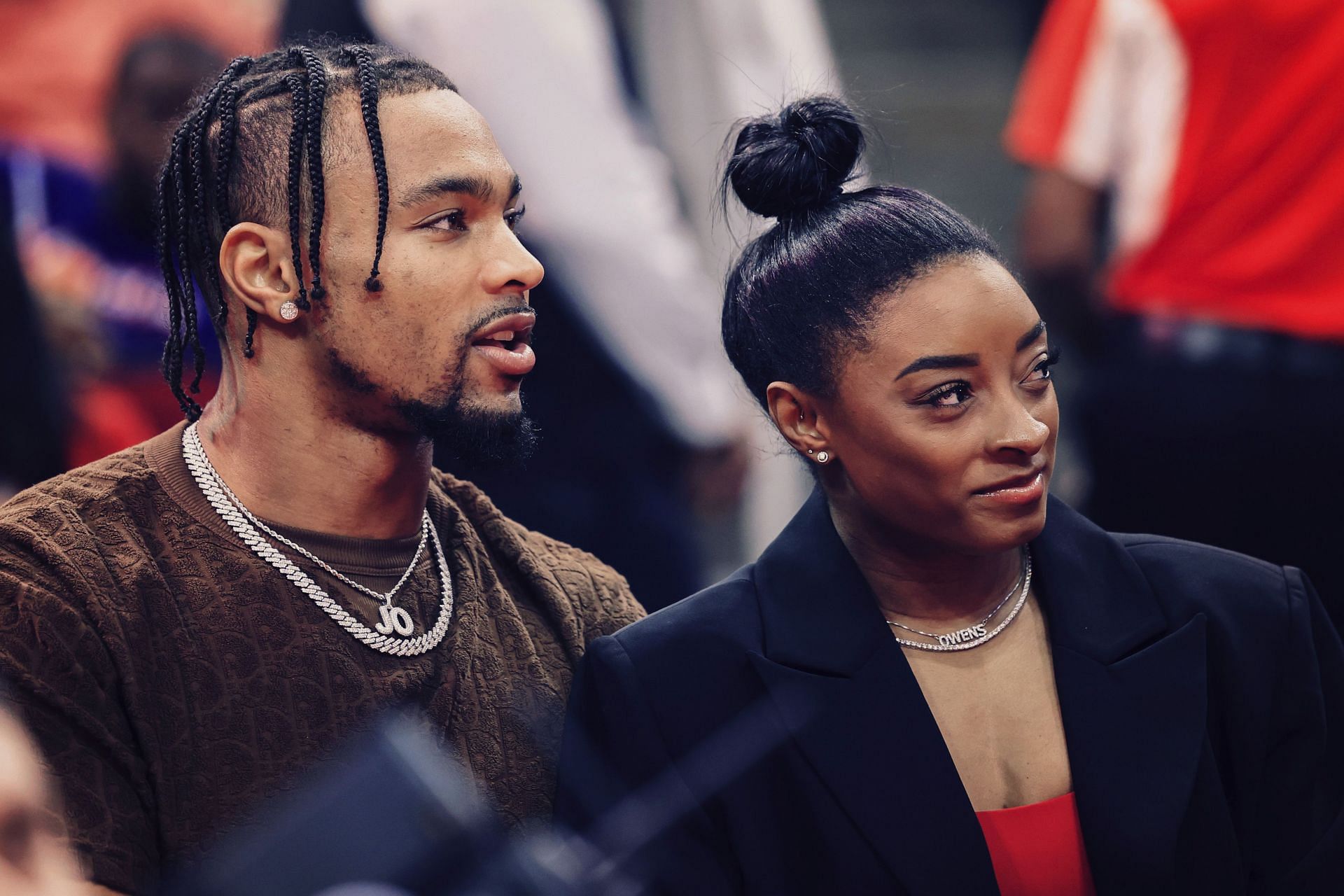 Simone Biles and Jonathan Owens at the Los Angeles Lakers v Houston Rockets