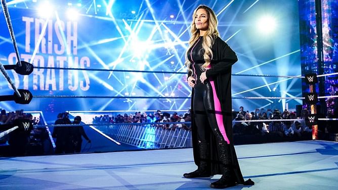 30-year-old issues a warning to WWE Hall of Famer Trish Stratus