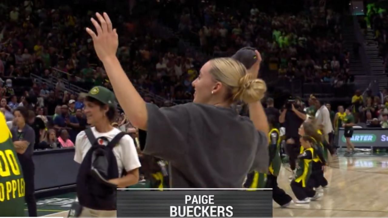 UConn star Paige Bueckers threw t-shirts to fans on Sunday in the game between the Chicago Sky and Seattle Storm. [photo: WNBA X]