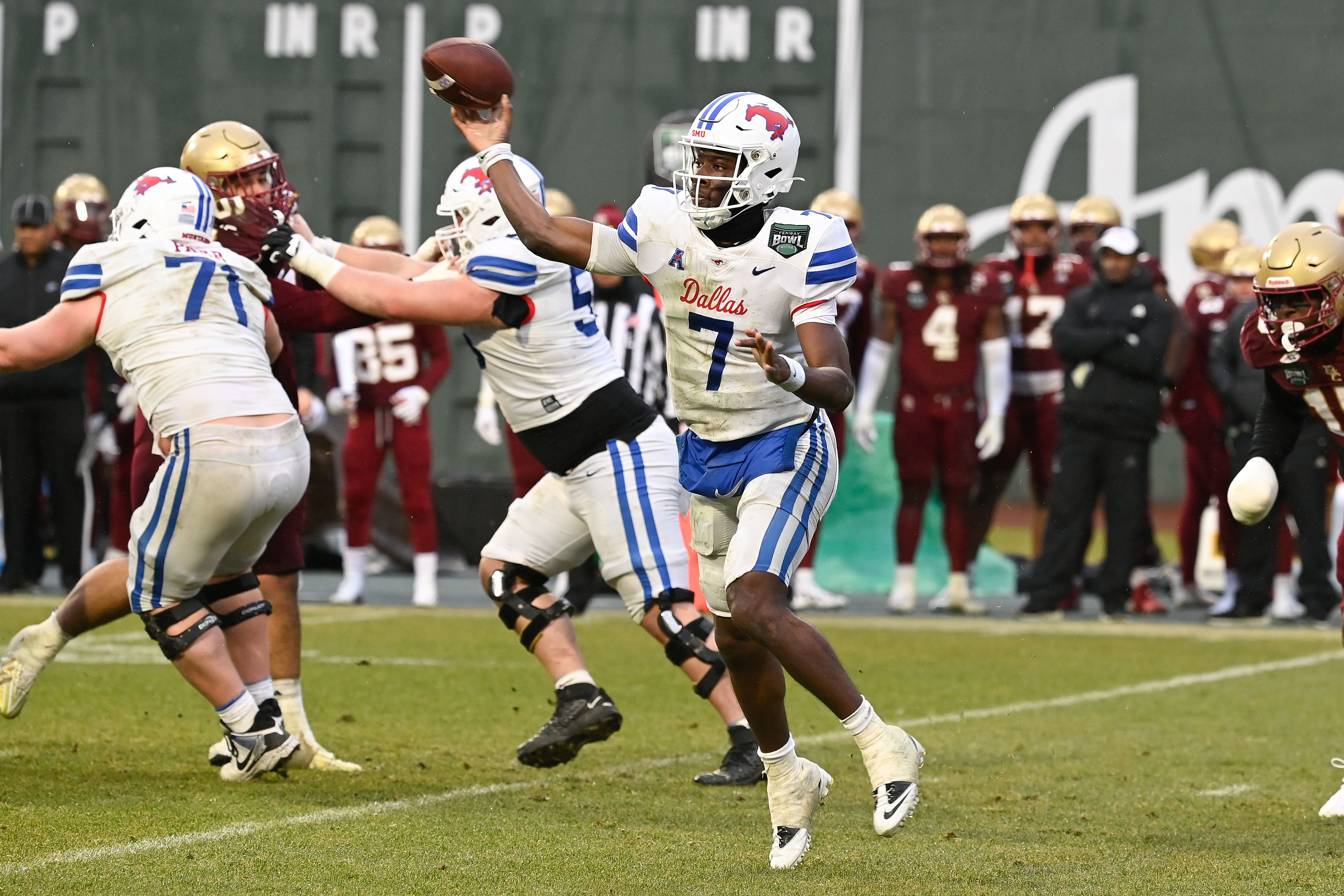 NCAA Football: Fenway Bowl-Southern Methodist at Boston College - Source: Imagn