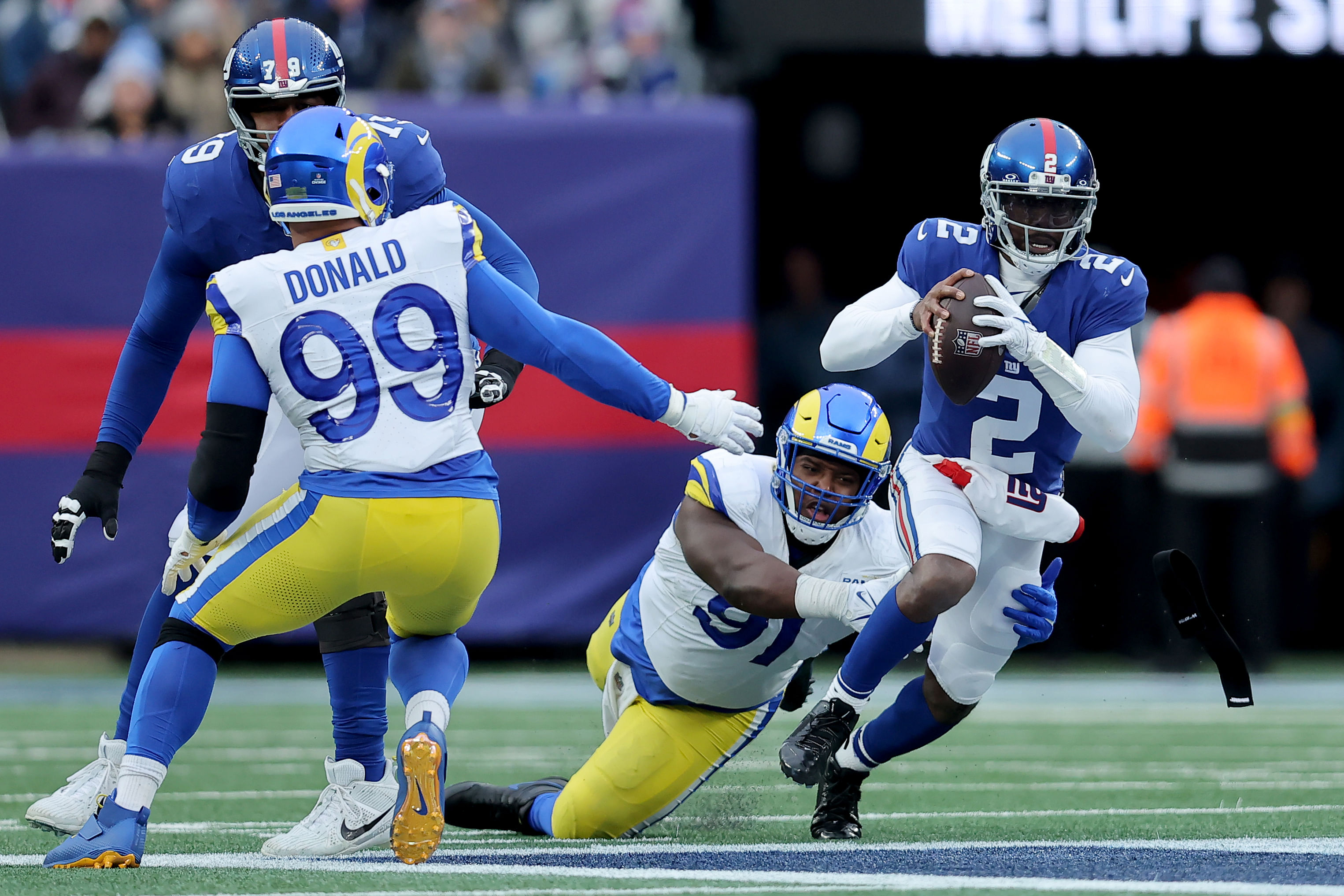 Los Angeles Rams DT Kobie Turner alongside Aaron Donald