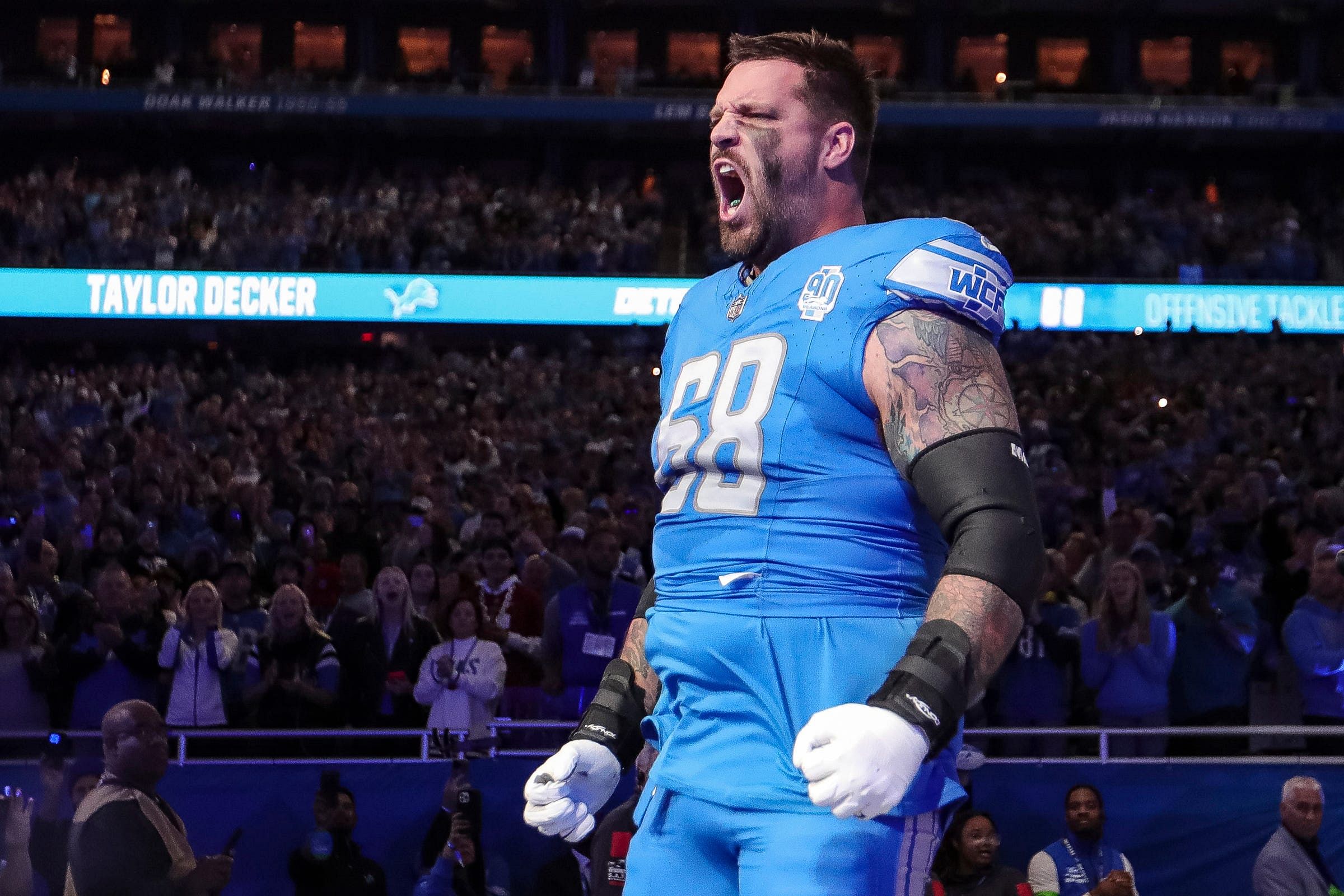 Taylor Decker is the starting LT [IMAGN]