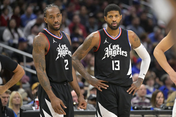 WATCH: Kawhi Leonard spotted with Paul George in Vegas nightclub after dropping out of Team USA