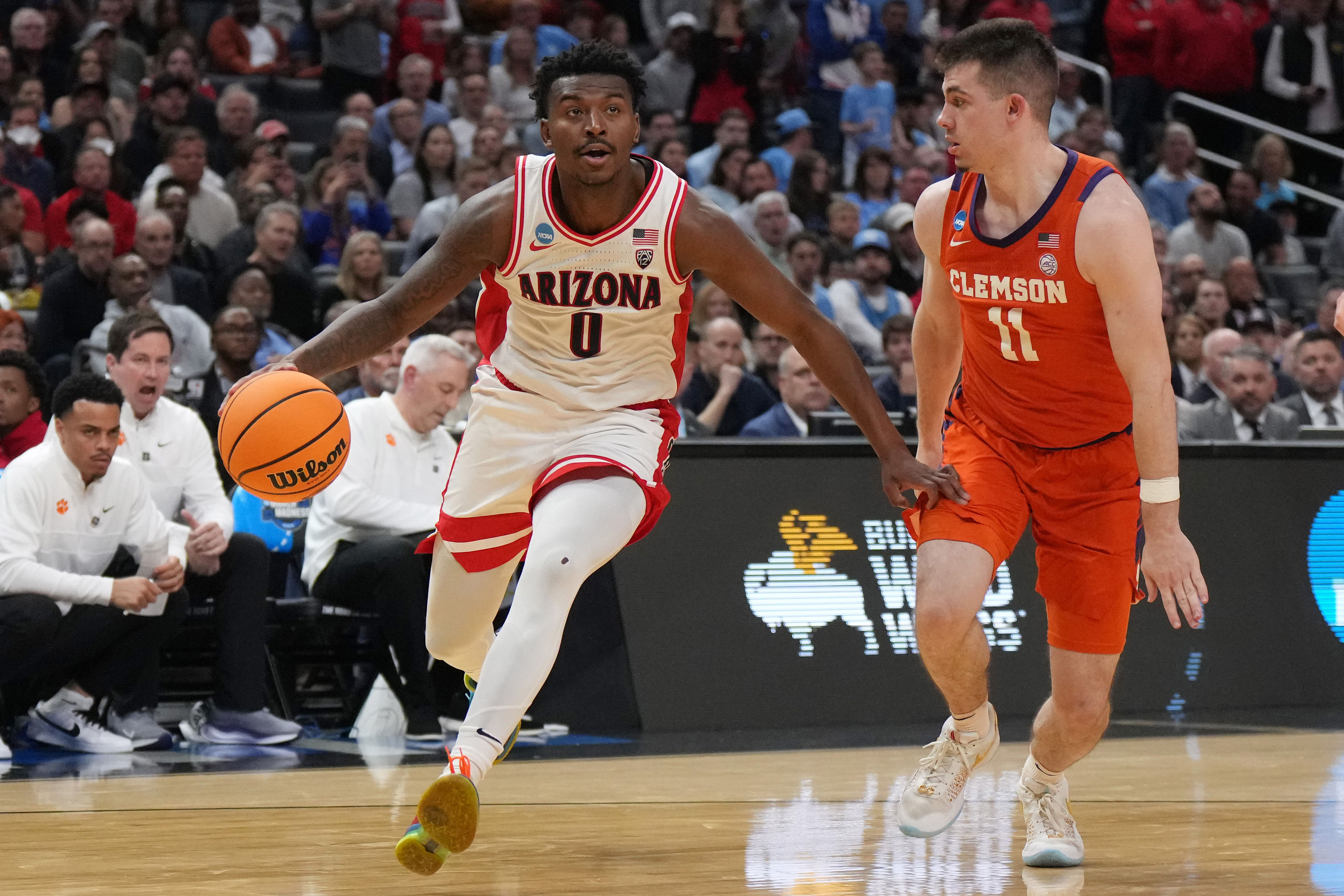 Jaden Bradley hopes to provide backcourt help for Arizona (Image Source: IMAGN)