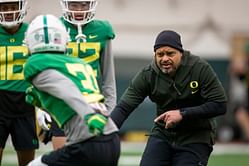 WATCH: 5-star Oregon commit shows off his skills during intense practice session with the Ducks