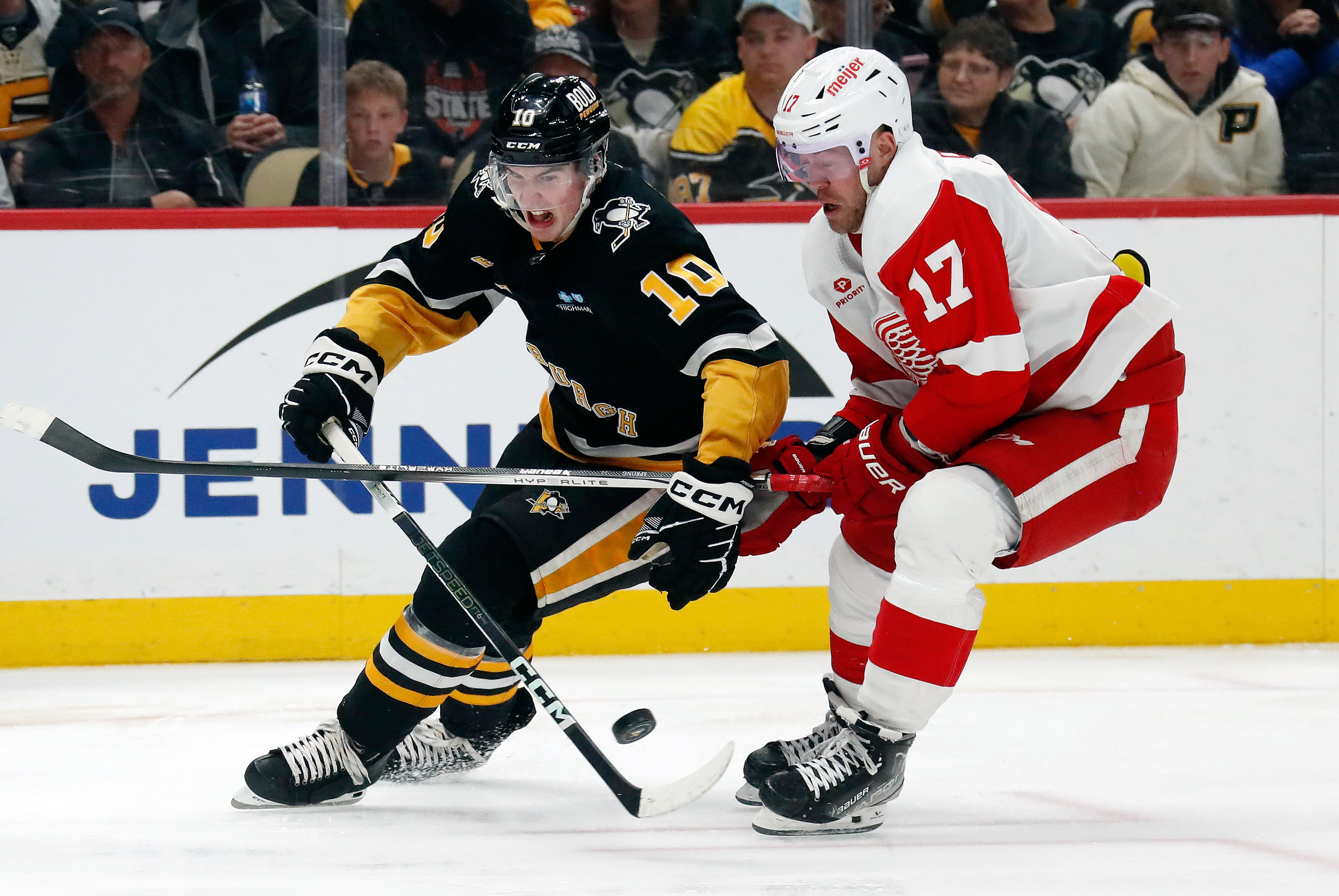 NHL: Detroit Red Wings at Pittsburgh Penguins