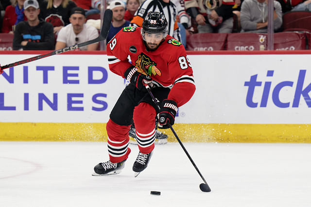 NHL: Carolina Hurricanes at Chicago Blackhawks - Source: Imagn