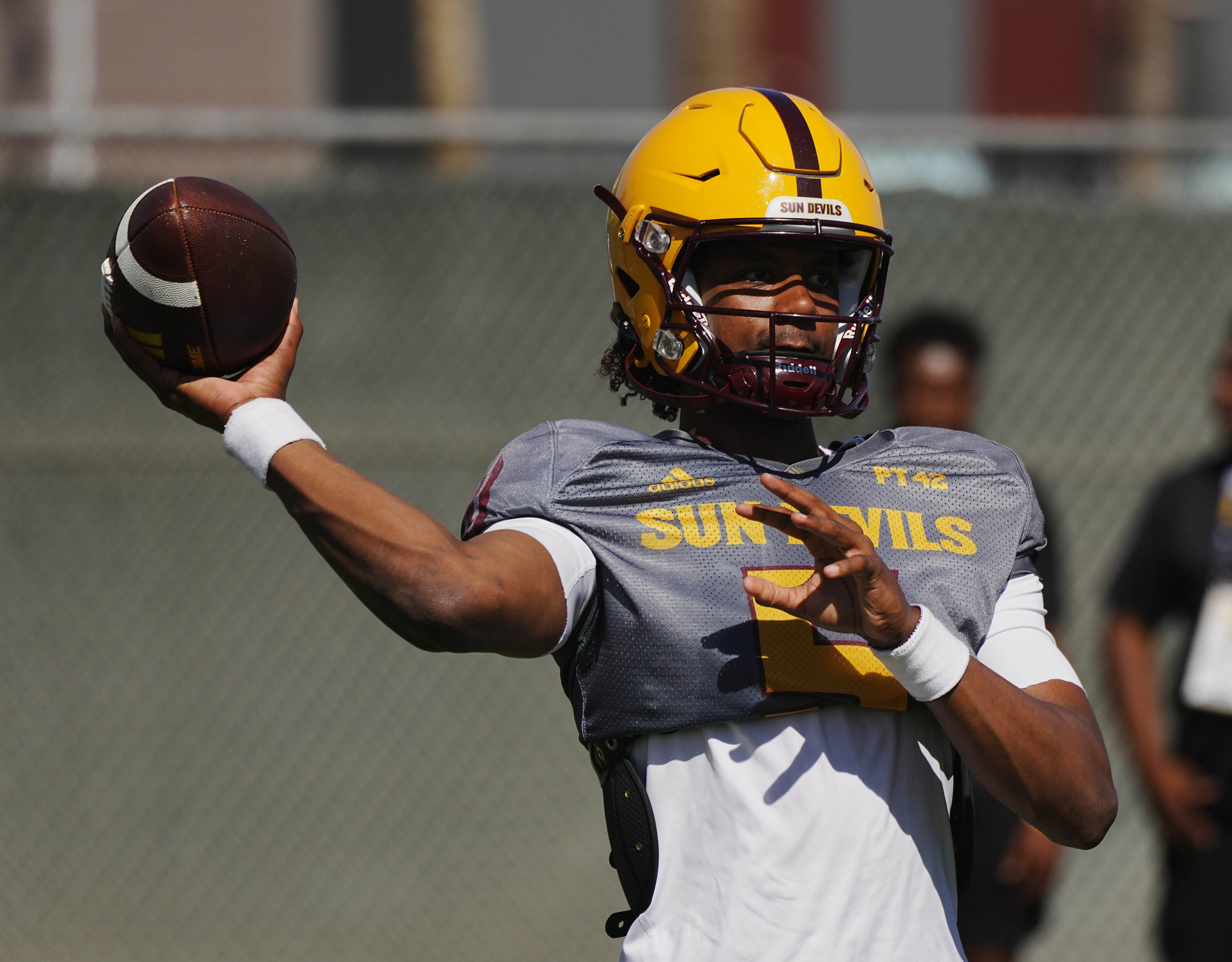 Arizona State&#039;s QB situation is up in the air with the transfer of Jaden Rashada. (Photo Credit: Arizona Republic)