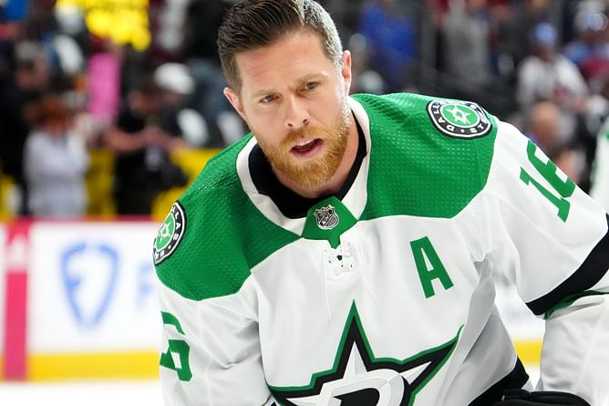 Joe Pavelski reminisces getting knocked out twice in emotional retirement letter