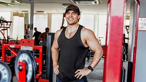 How many meals does Henry Cavill eat in a day?