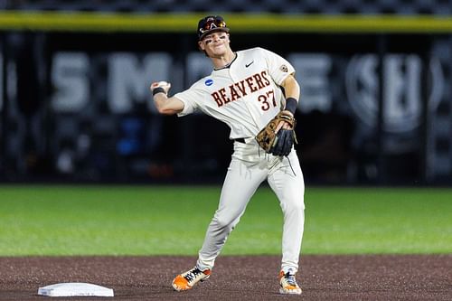 Travis Bazzana hit .407 with 28 home runs and 66 RBIs this past season for Oregon State. (Image Source: IMAGN).