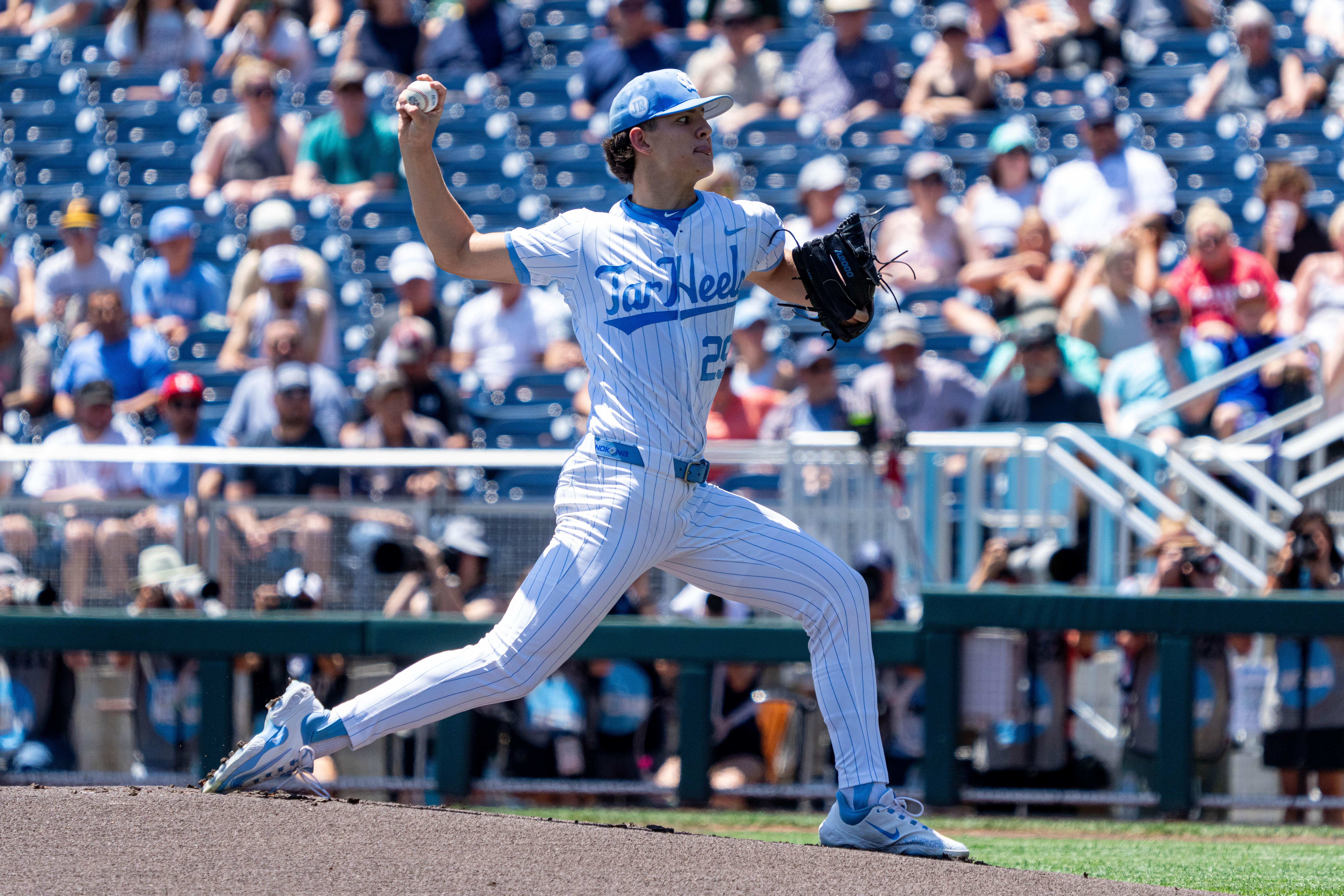 NCAA Baseball: College World Series-North Carolina v Virginia - Source: Imagn