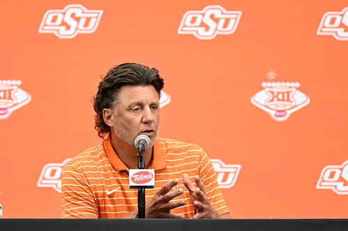 Oklahoma State HC Mike Gundy