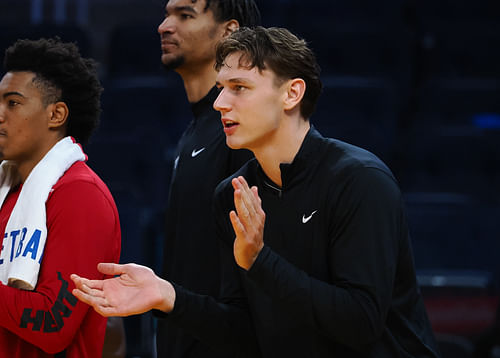 Miami Heat guard Pelle Larsson on the sideline during the fourth quarter against the Los Angeles Lakers at Chase Center. Photo Credit: Imagn