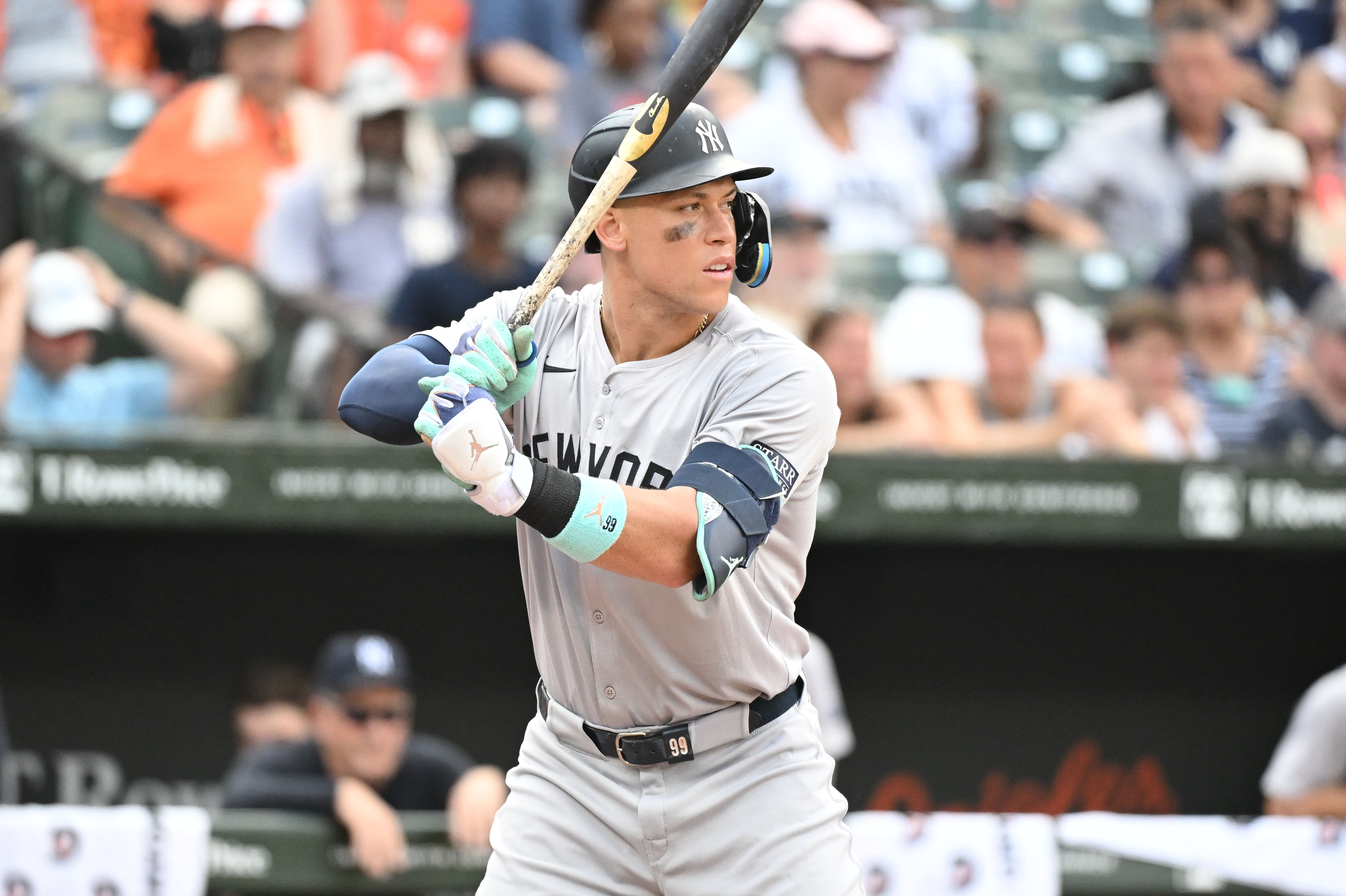 Aaron Judge has the best odds to hit a home run tonight (IMAGN)