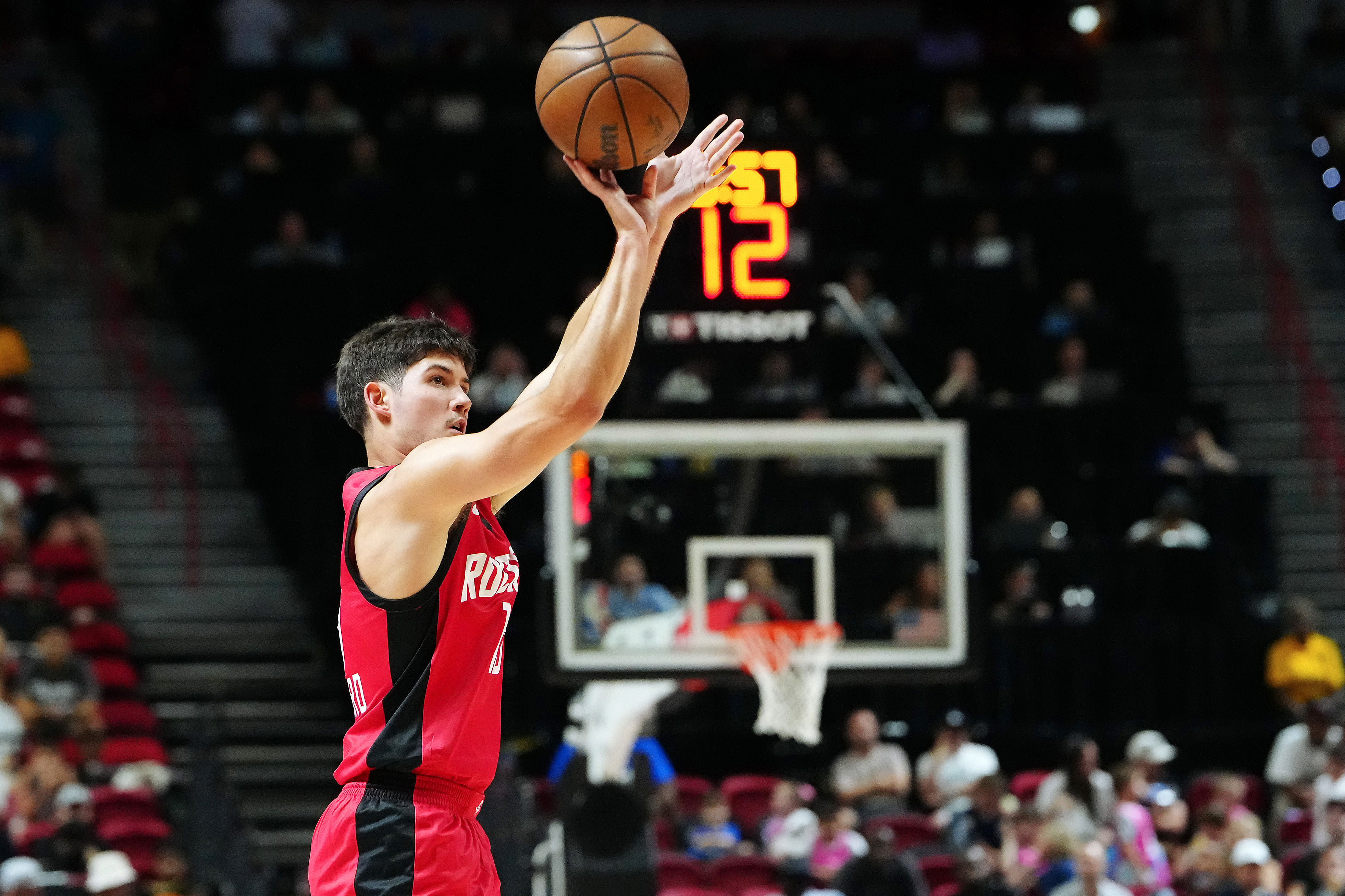 Houston Rockets guard Reed Sheppard shoots against the Washington Wizards at Thomas &amp; Mack Center. Photo Credit: Imagn