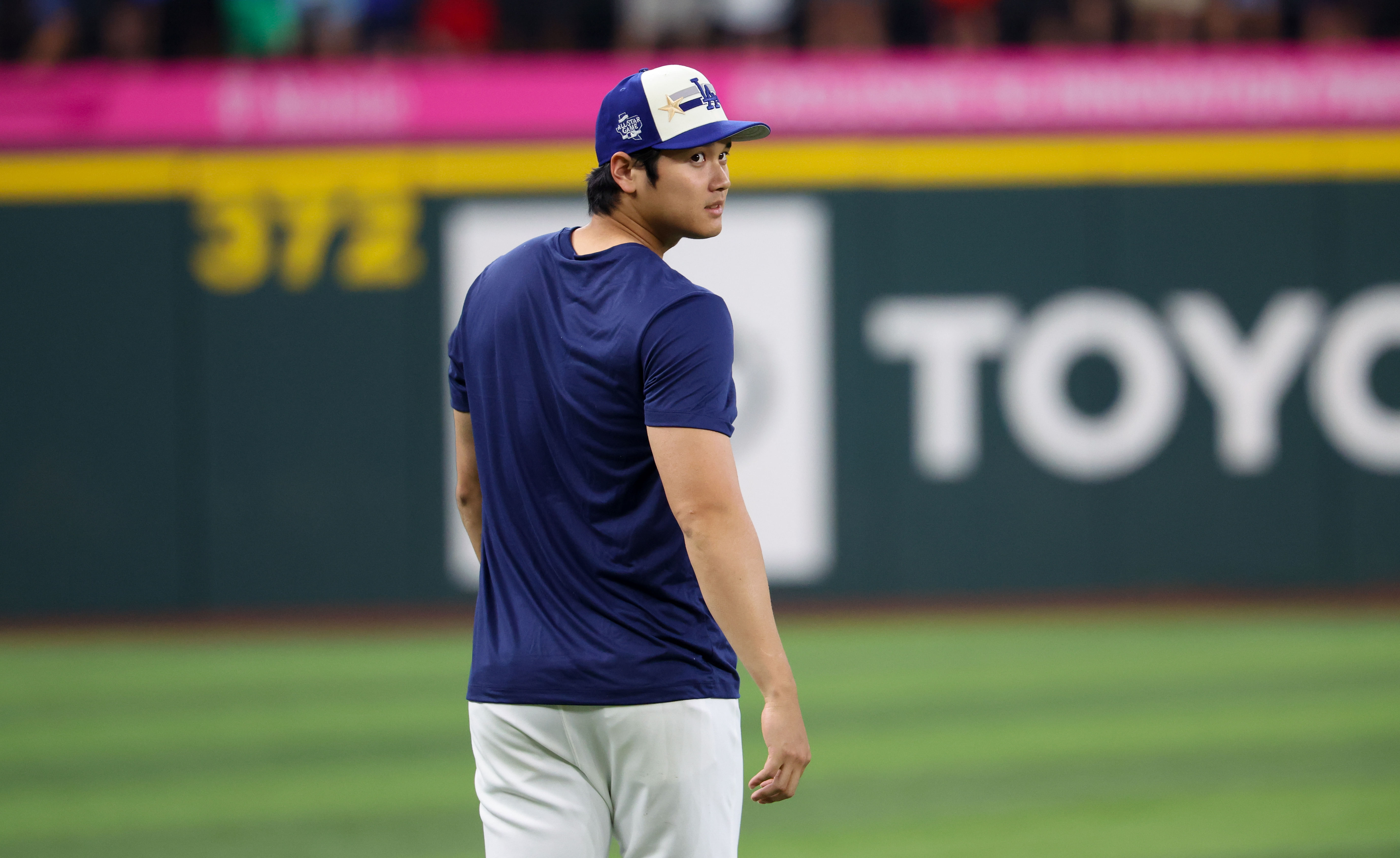 Shohei Ohtani might hit a home run tonight (IMAGN)