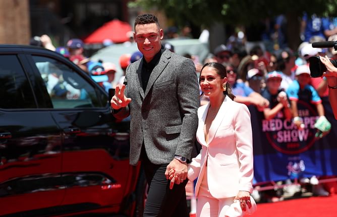 In Photos: Aaron Judge's wife Samantha dons white power suit at All-Star red carpet event