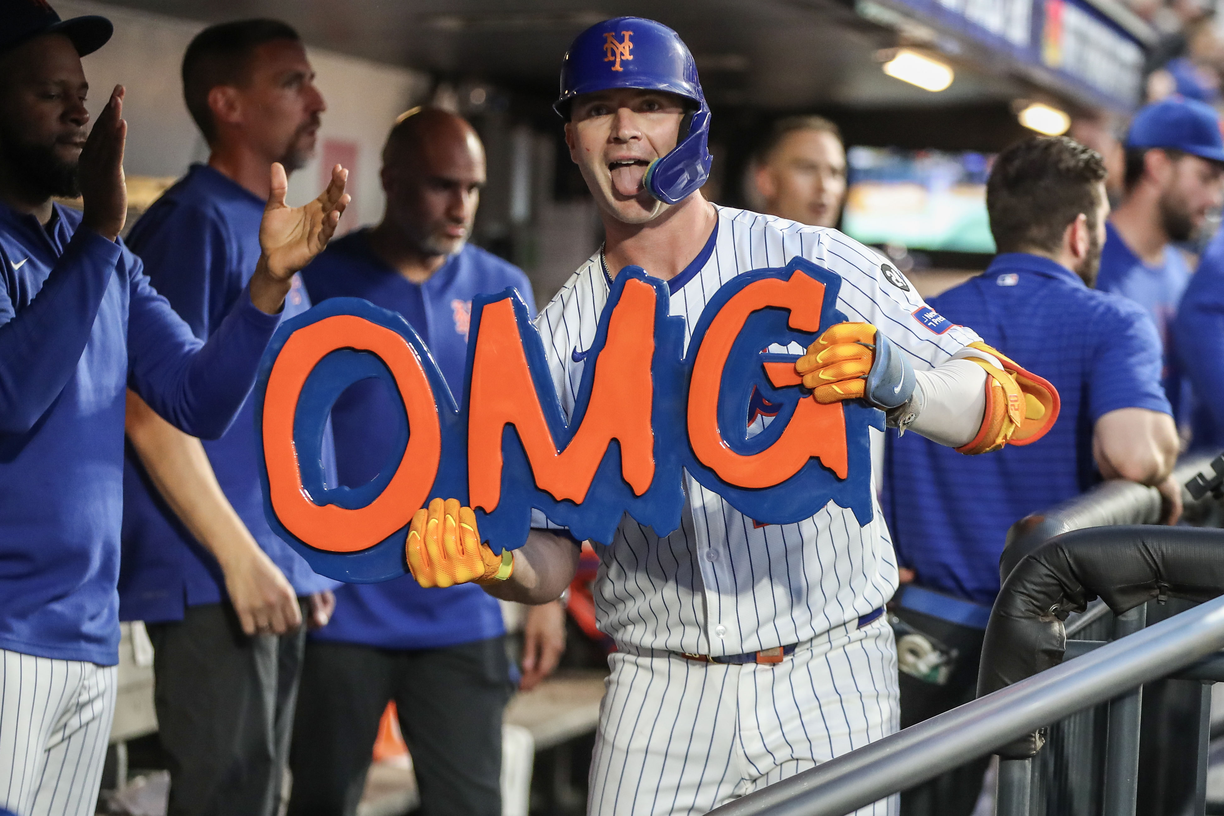 Pete Alonso could hit a home run (Imagn)