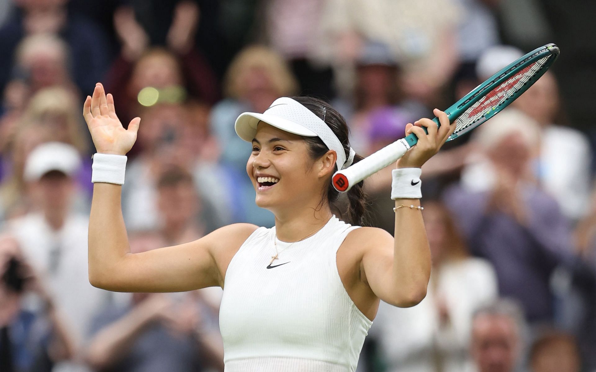 Emma Raducanu pictured at the 2024 Wimbledon Championships (Image Source: Getty)