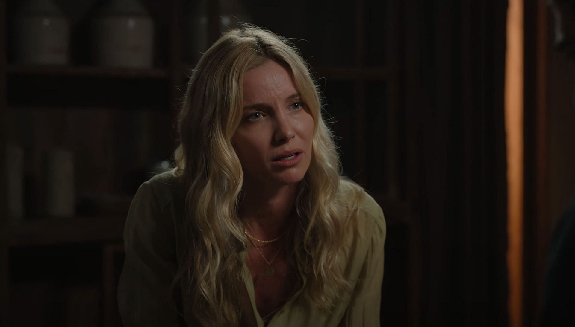 Annabelle Wallis (Image via YouTube/Trailers in English)