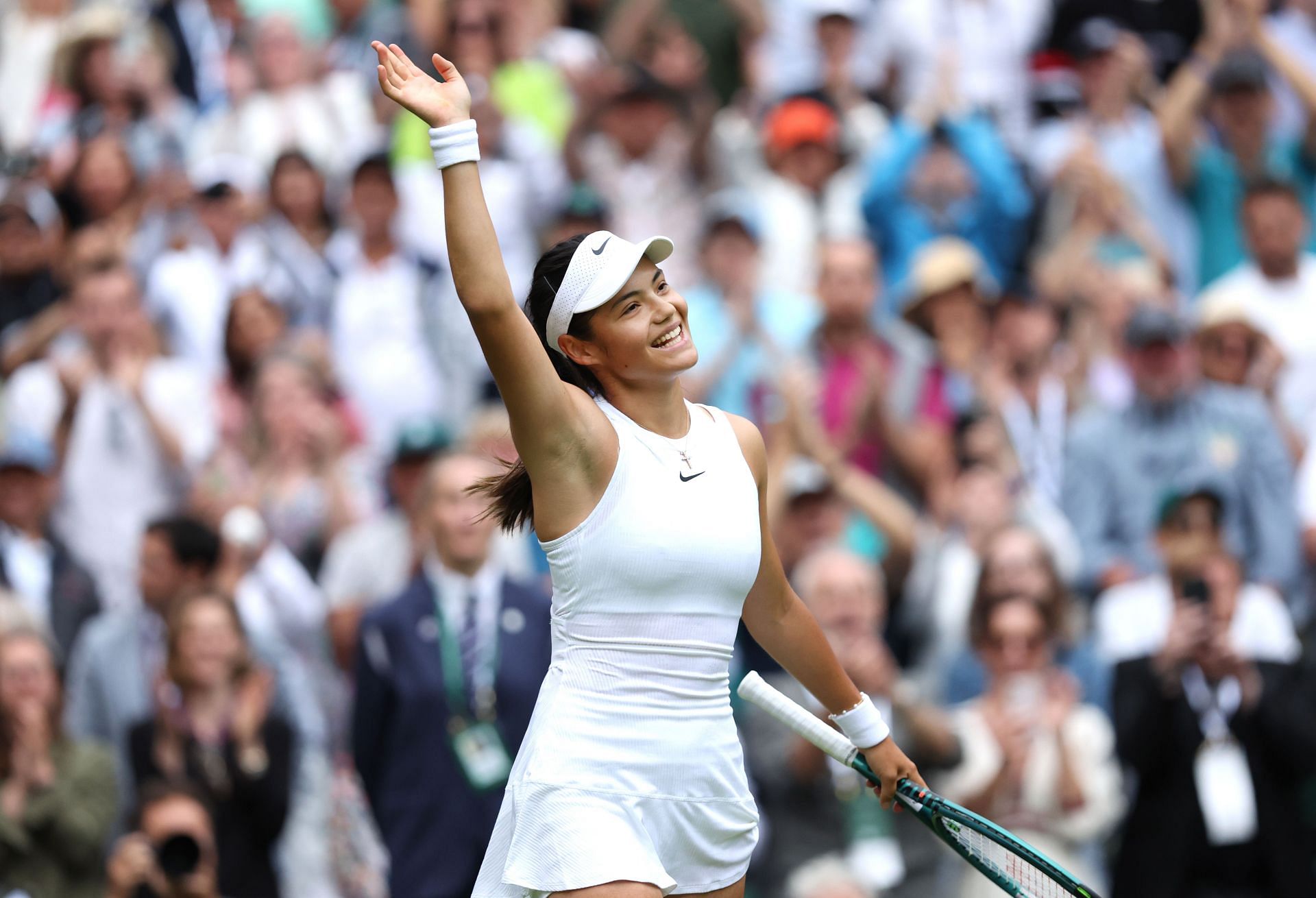 Emma Raducanu at the 2024 Wimbledon. (Photo: Getty)