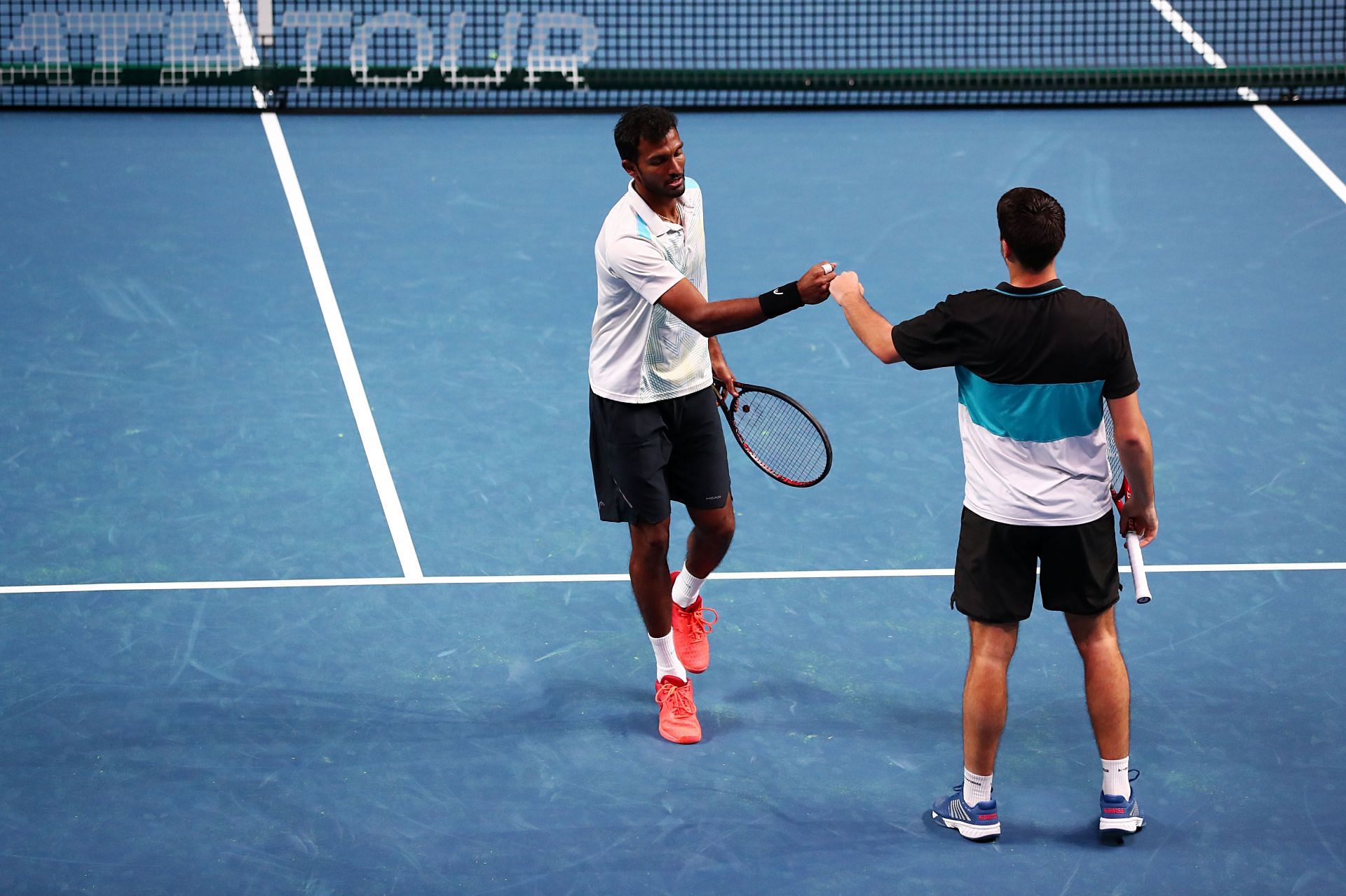 N. Sriram Balaji (left) will be pairing with Tennis ace Rohan Bopanna at the Paris Olympics 2024. (Image via Getty)