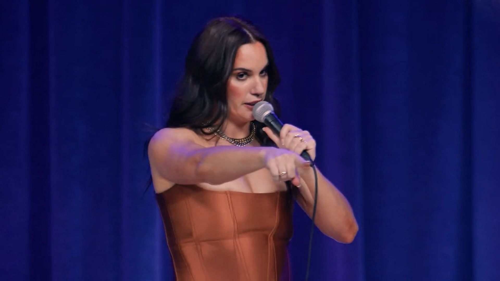 Berner interacting with the audience (Image via Netflix)