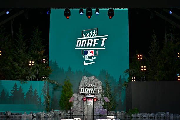 How do Compensatory Draft Picks Work in MLB