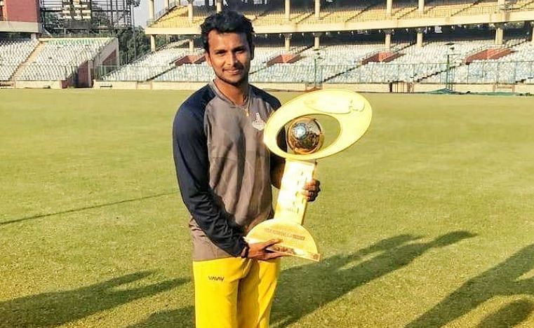 T Natarajan after winning the Syed Mushtaq Ali Trophy 2020-21 (Image Credits: T Natarajan&#039;s Instagram)