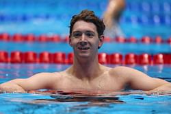 WATCH:Team USA swimmer Chris Guiliano shares an emotional moment with family after winning the first gold medal in 4x100m freestyle at Paris Olympics