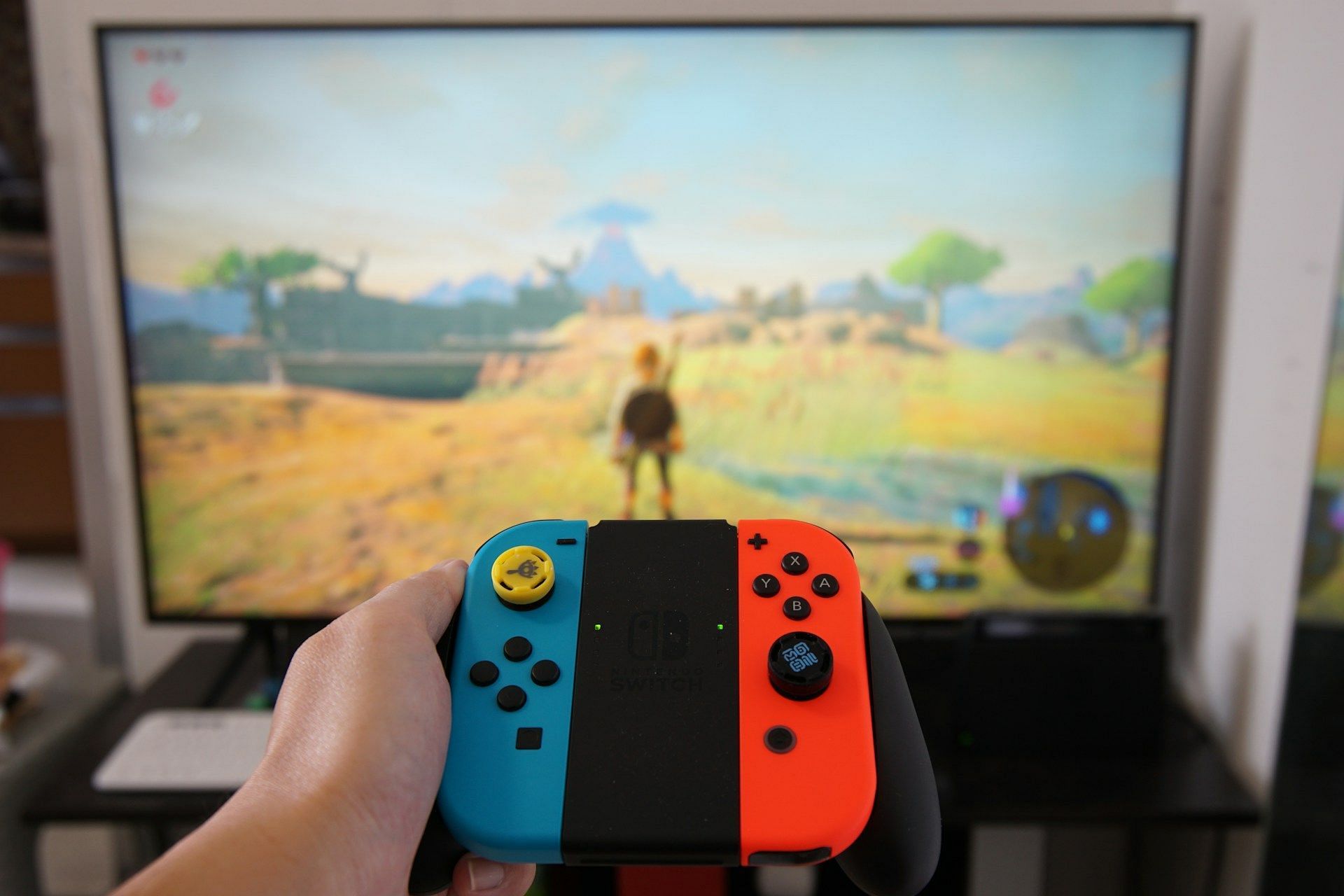 Nintendo being used as a console (Image by Ke Vin on Unsplash)