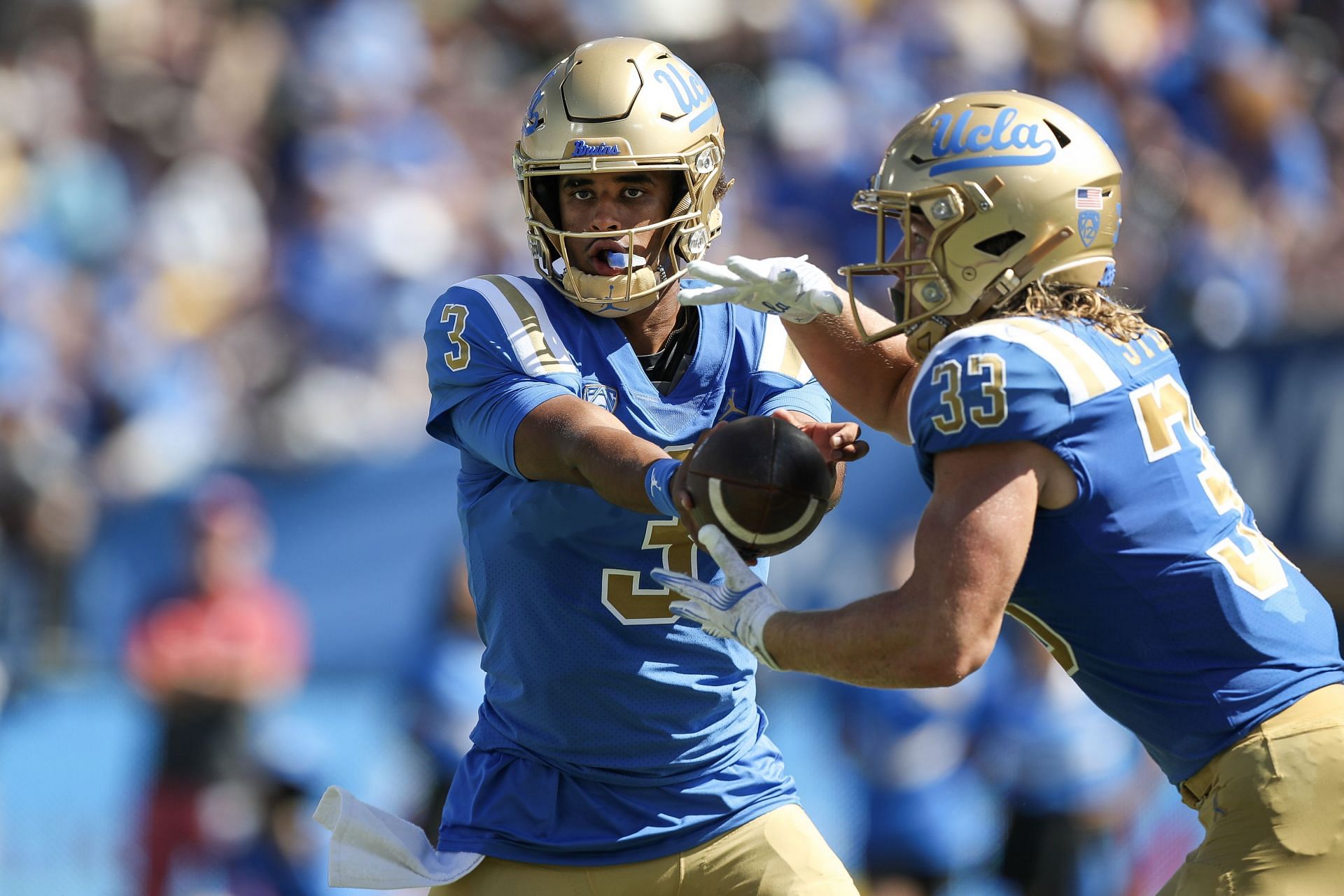 Washington State v UCLA - Source: Getty