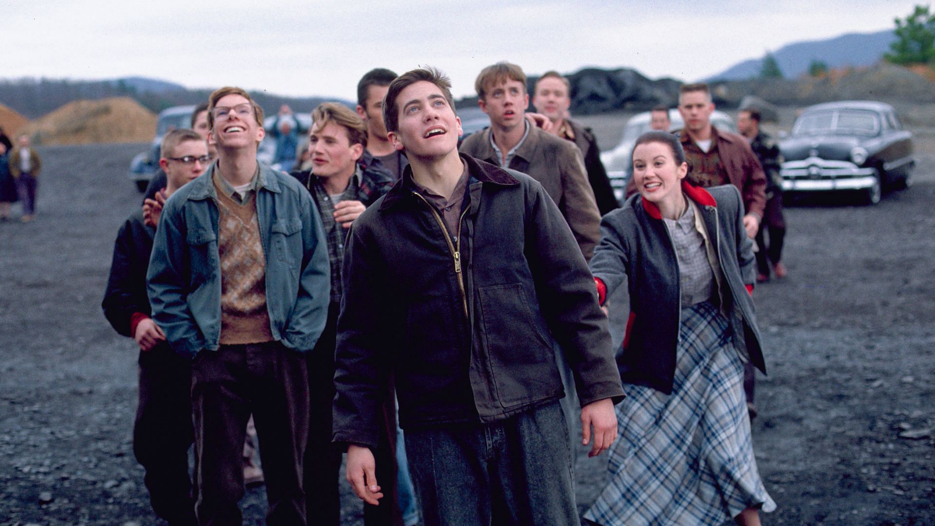 October Sky stars Jake Gyllenhaal in a pivotal role (Image via Universal Pictures)