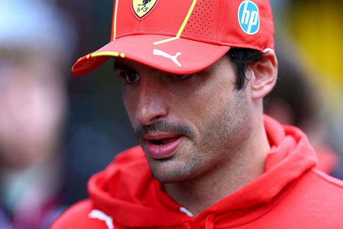 Carlos Sainz confirms his next F1 move after signing with Williams Racing in 2025