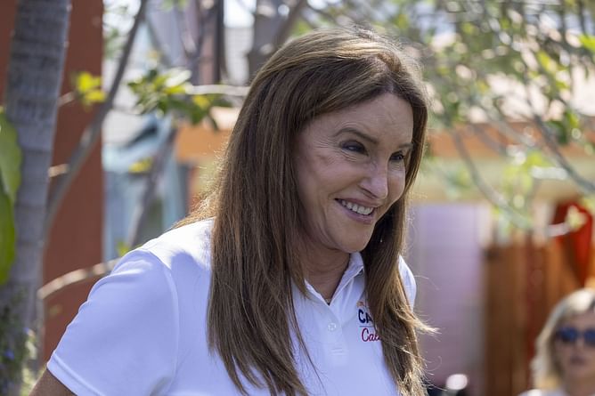 Waving the American flag during victory lap: How Caitlyn Jenner kickstarted an iconic tradition in Olympic Games