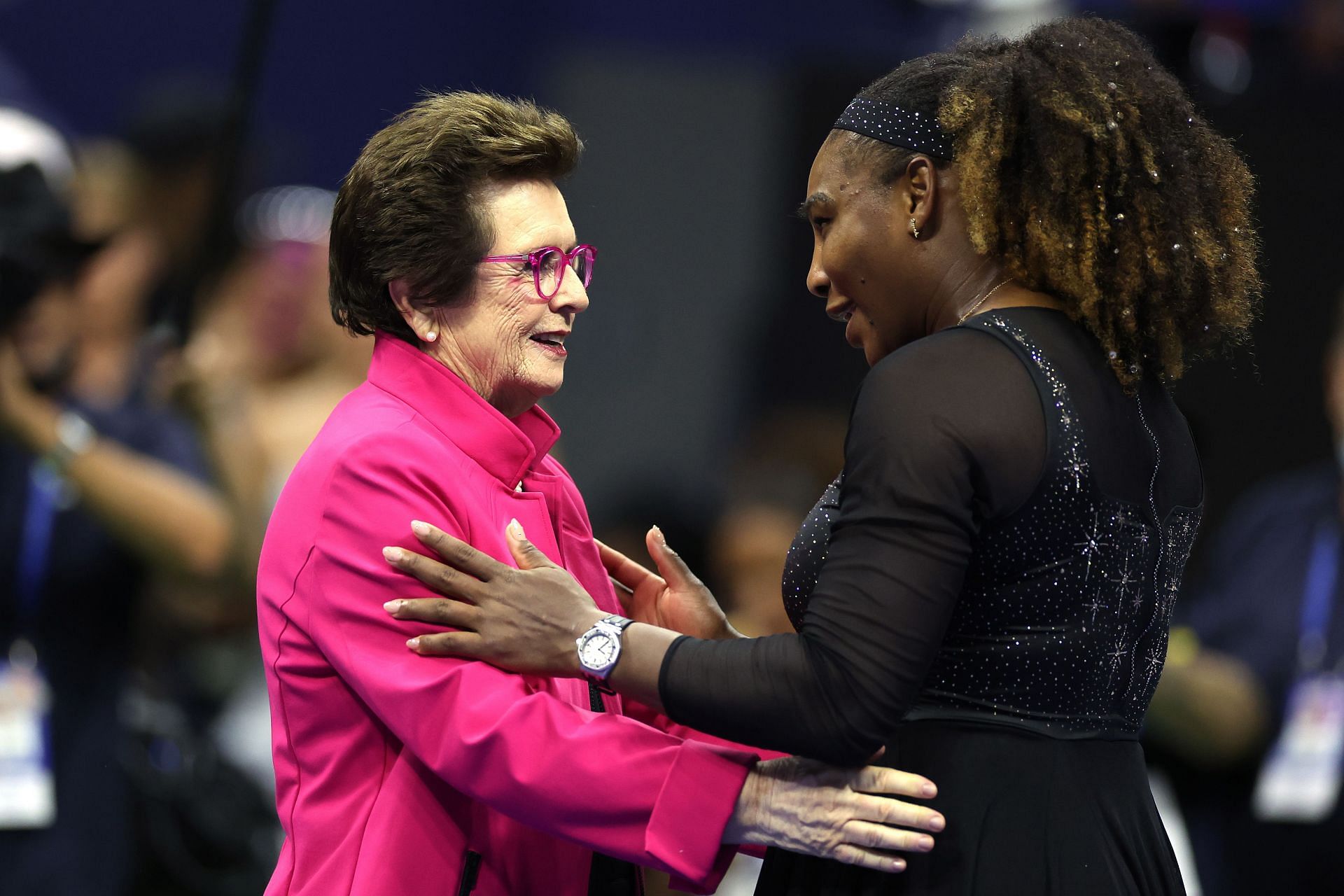 Billie Jean King (L) and Serena Williams (R)