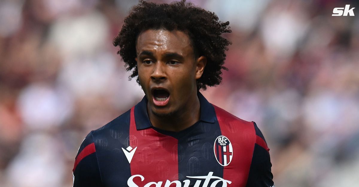 Joshua Zirkzee has completed a permanent move to Manchester United from Bologna 