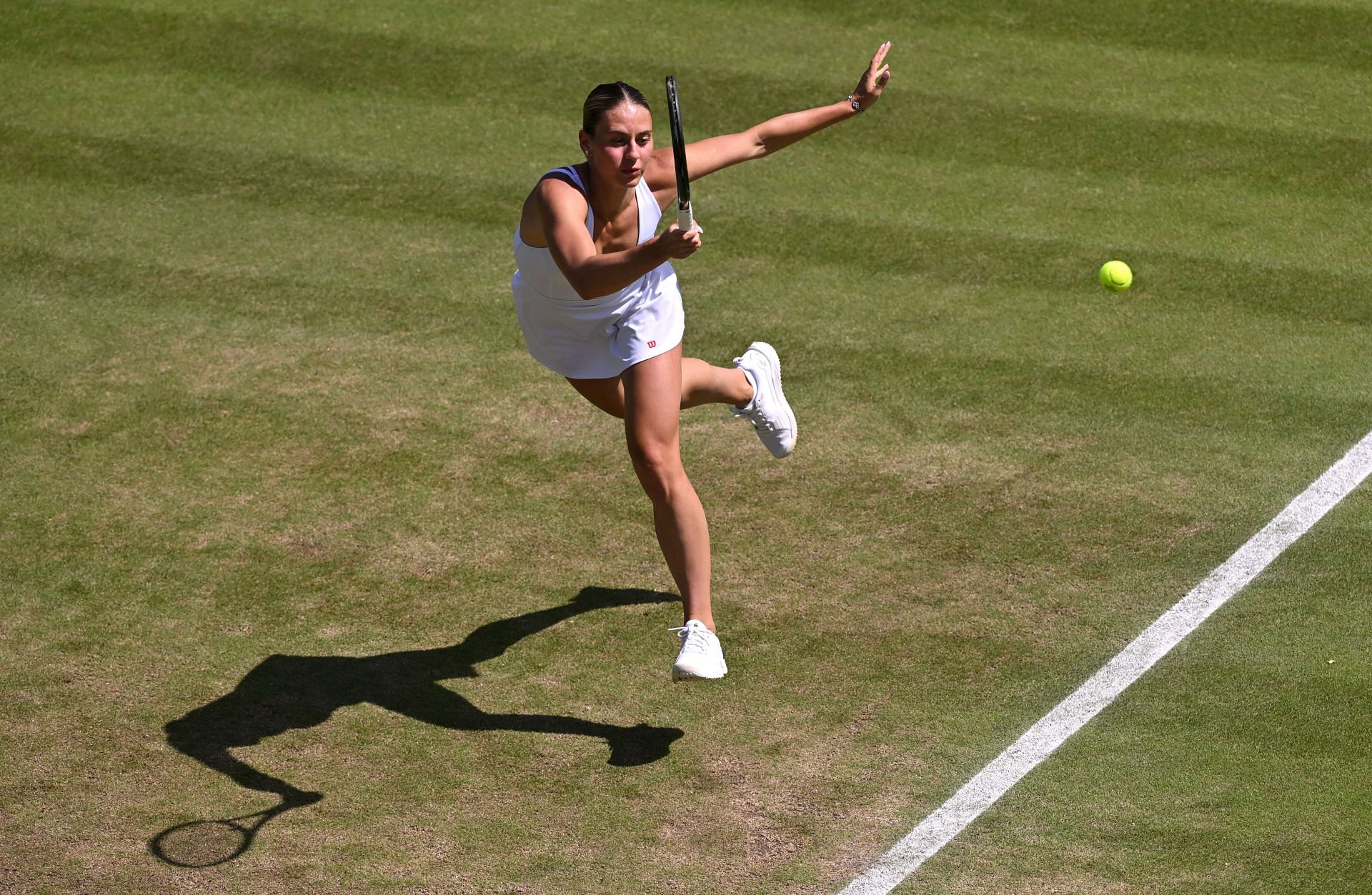 Marta Kostyuk at the 2024 Wimbledon. (Photo: Getty)