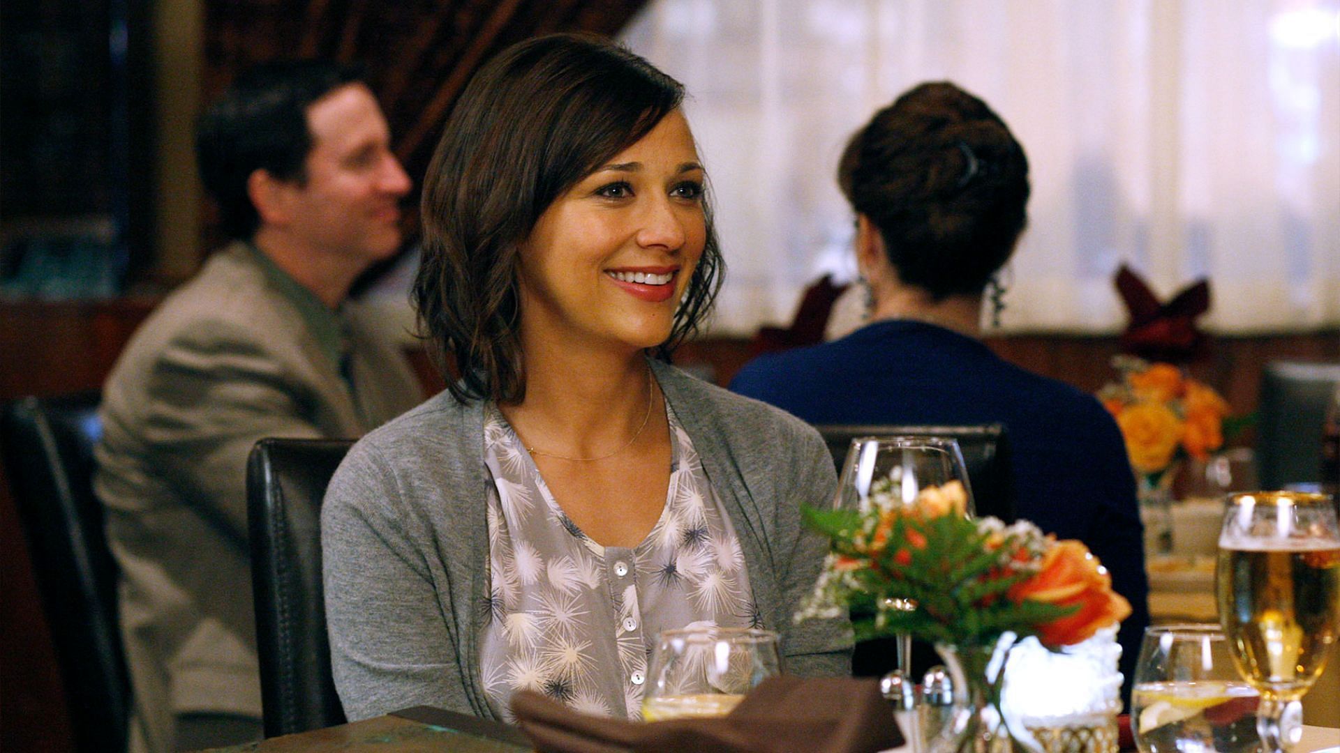 Fans loved seeing the heartwarming friendship between Rashida Jones and Amy Poehler&#039;s characters (Image via NBC)