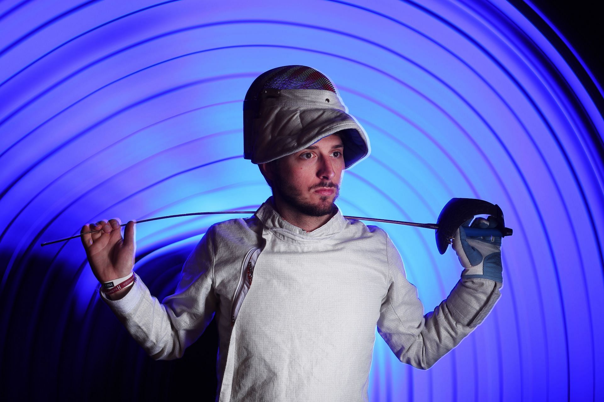 Eli Dershwitz is one of the fencers to watch out for at the Paris Olympics. (Photo by Al Bello/Getty Images)