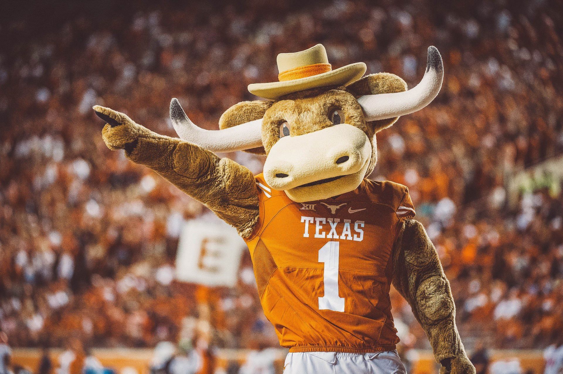 Picture Source: @TexasLonghorns (X)